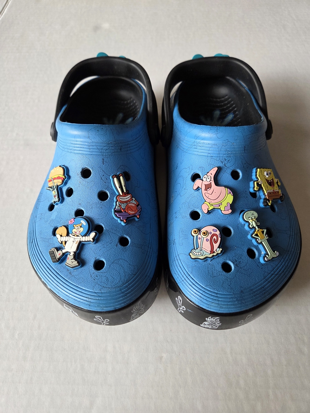 Crocs SpongeBob SquarePants Clogs Blue J2 Kids w/ Character Jibbitz